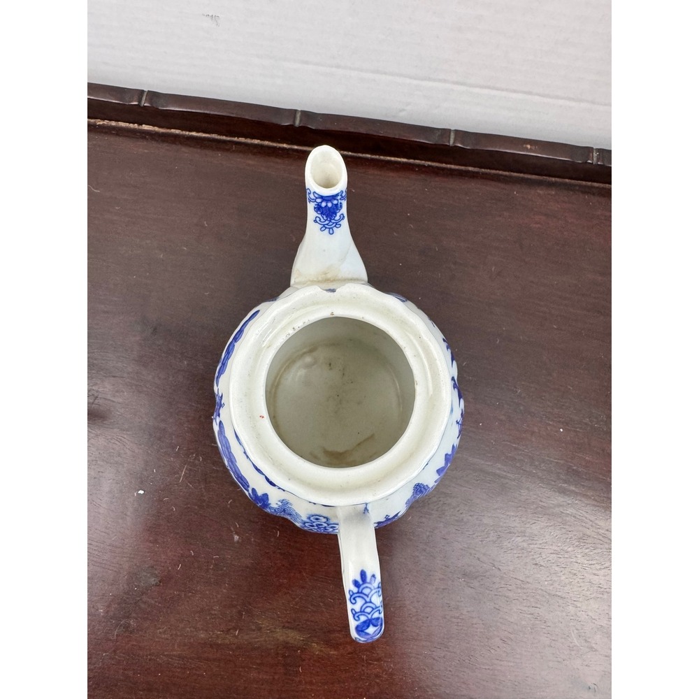 Vintage Blue Willow Transferware Teapot and Sugar Bowl Set Blue White China Flaw - Picture 5 of 16